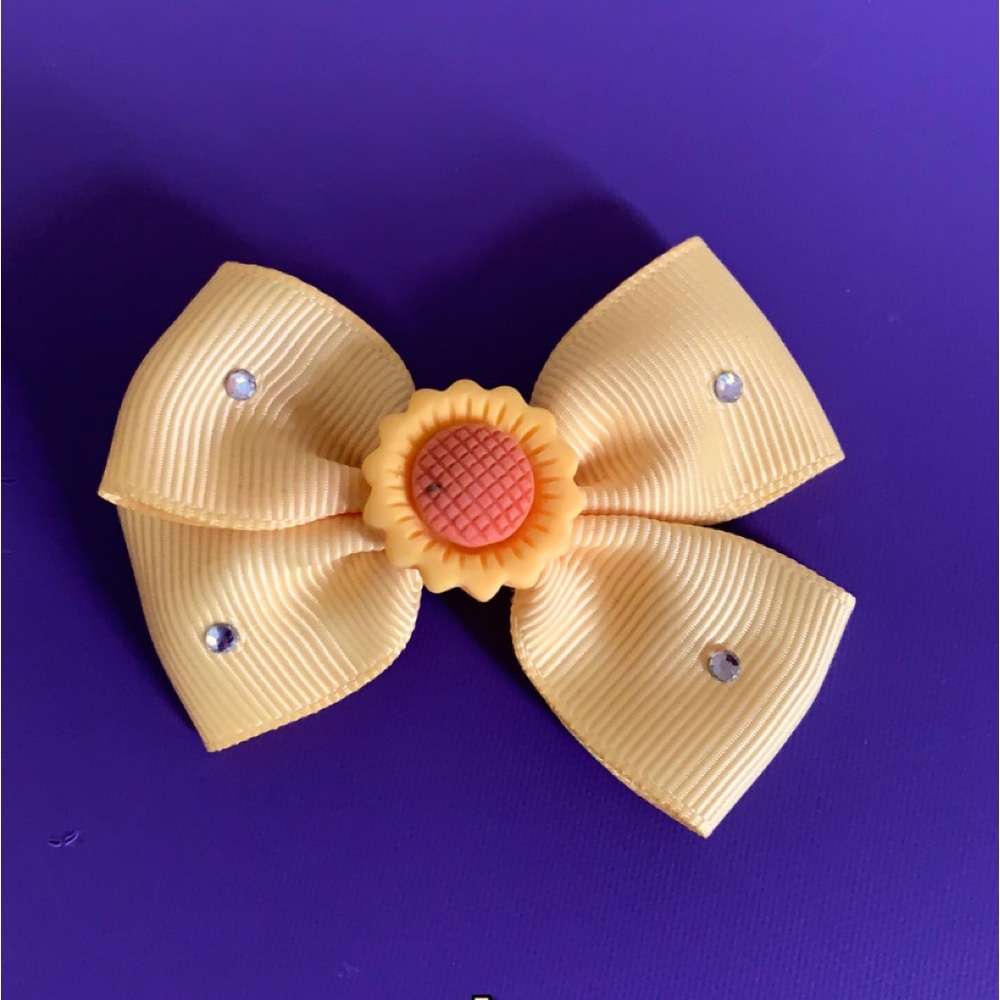 Sunflower clip bow